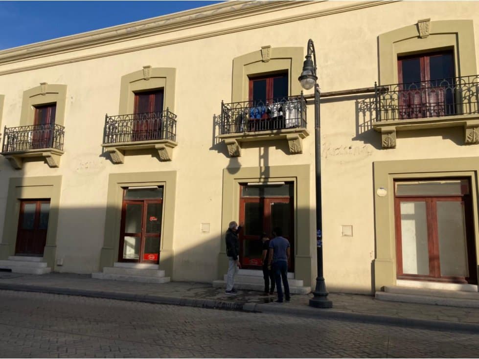 Centro de Linares Local en RENTA 400 mts2 LSL - 1