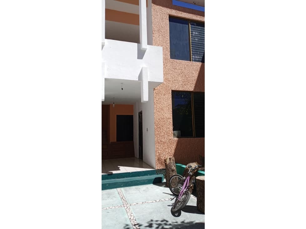 VENTA de cuatro despachos, un departamento y local Chapultepec Morelia - 1