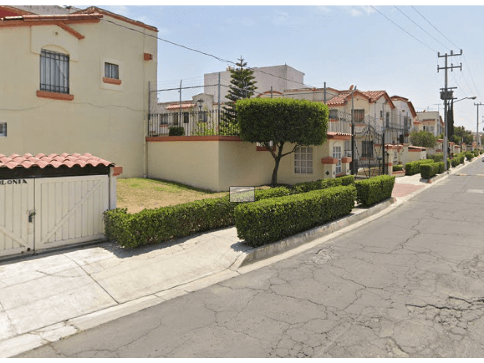 SE VENDE AMPLIA CASA EN ZONA PRIVADA EN OJO DE AGUA EDO. MÉX - 1