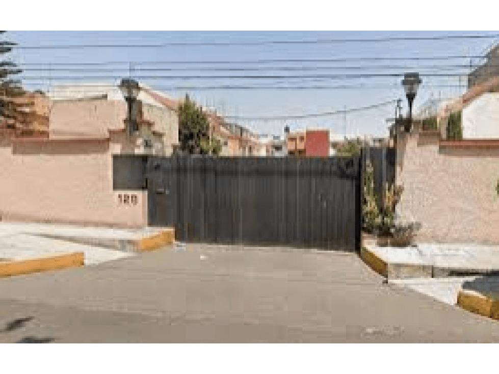 CASA EN REMATE - INVERSIÓN GARANTIZADA - 1