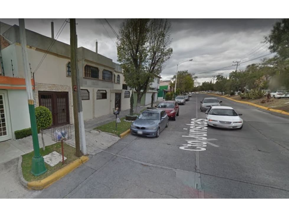 VENTA CASA EN REMATE BANCARIO EN CIUDAD SATELITE NAUCALPAN EDOMEX - 1