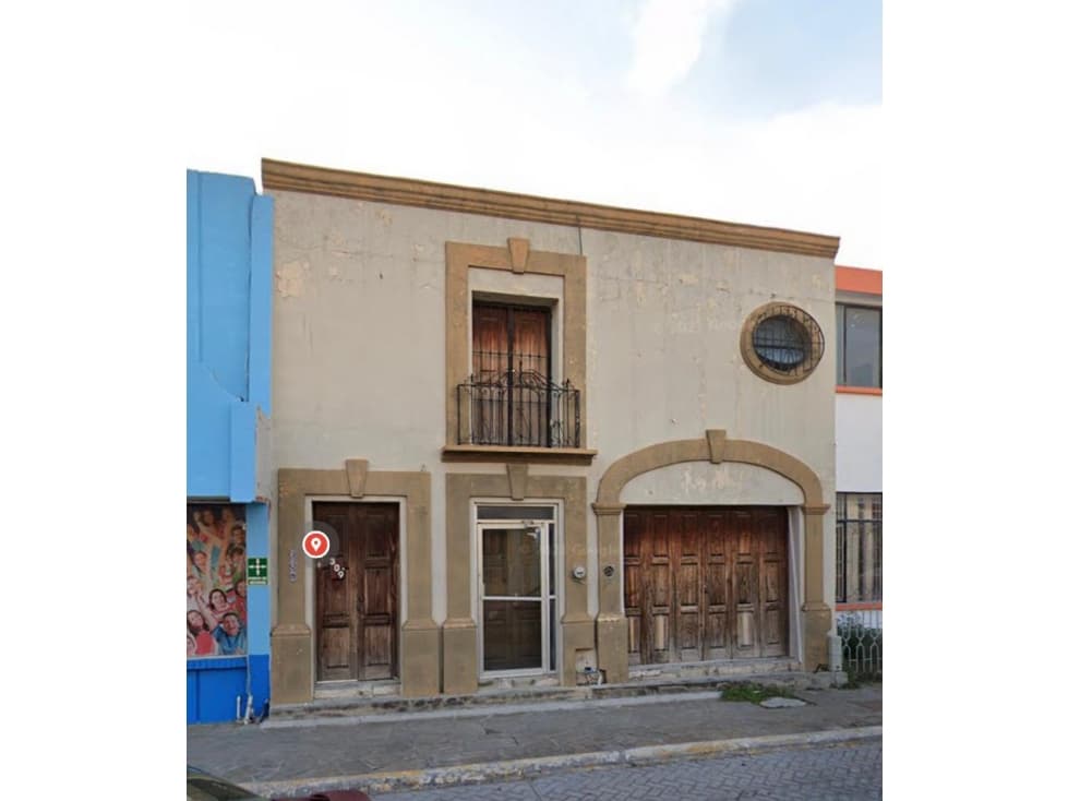 Enorme Casa con Local en Venta Centro Linares - 1