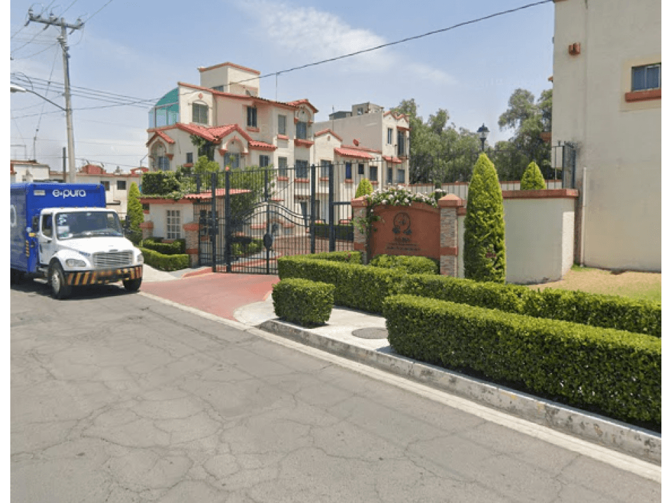 EXCELENTE CASA UBICADA EN ZONA PRIVADA EN OJO DE AGUA EDO. MÉX. - 1