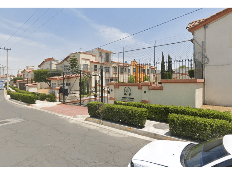 SE VENDE AMPLIA CASA EN ZONA PRIVADA EN OJO DE AGUA EDO. MÉX - 1