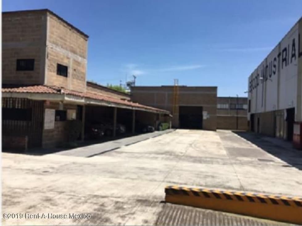Planta Industrial en Venta en Avenida Circuito de la Industria Sur - 1