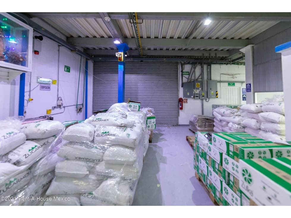 Nave Industrial en venta en Mexico Nuevo Atizapan de Zaragoza 215068RU - 1