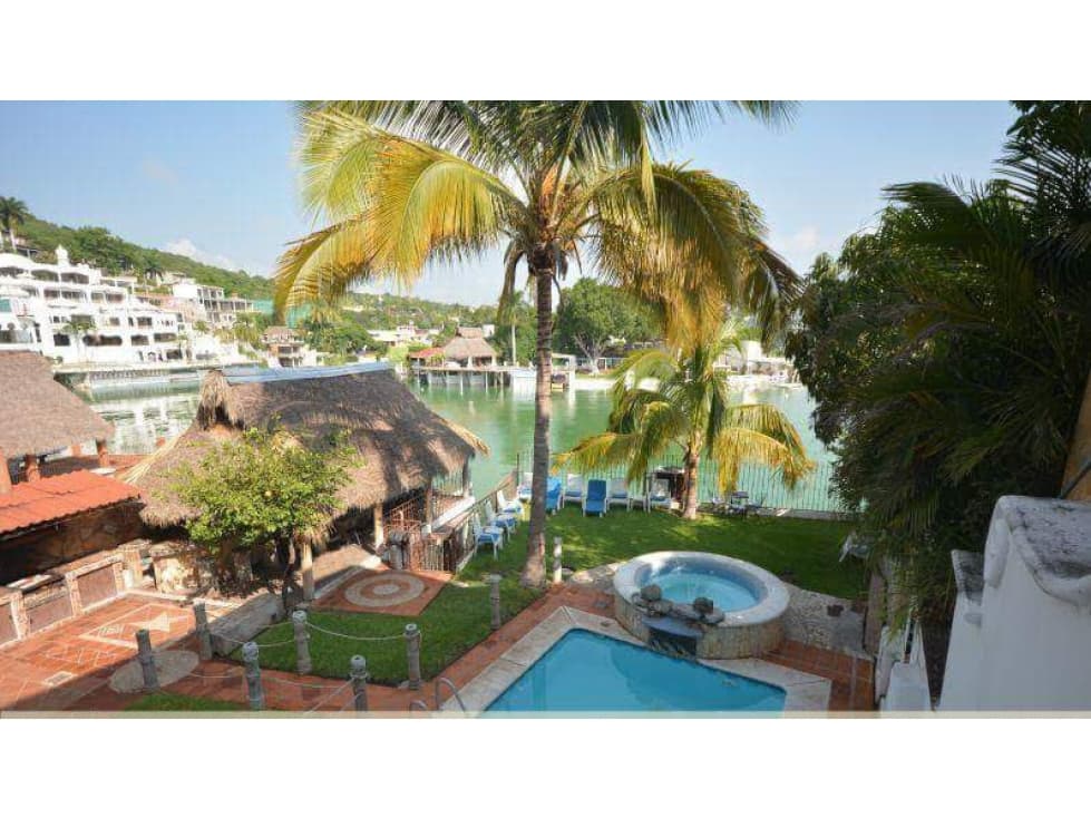 CASA EN VENTA A ORILLA DEL LAGO "BEATA" - 1