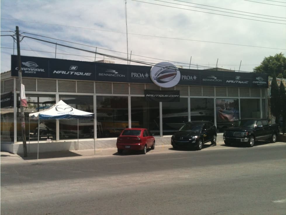 PROPIEDAD EN VENTA EN TEQUESQUITENGO APTO PARA LOCALES COMERCIALES - 1