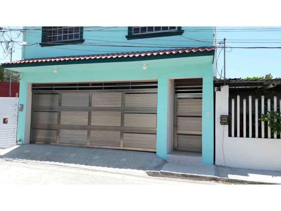 Casa amueblada con 4 rec en renta en col Benito Juárez, Cd del Carmen - 1