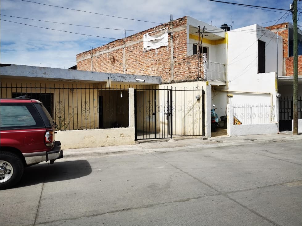 CASA DALIA, 3 RECAMARAS COL. SANTA CECILIA, LA BARCA JALISCO - 1