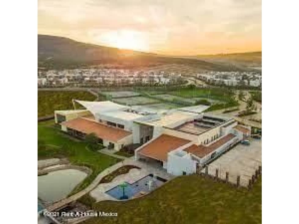 Altozano terreno listo para construir en VENTA dentro de privada RAH - 1