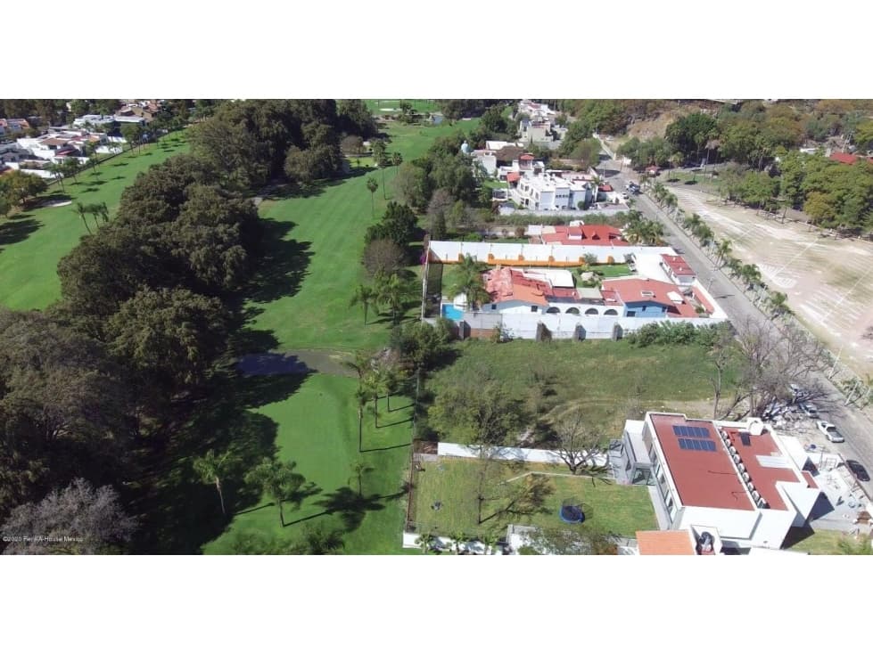QH5 2033 Terreno 1300m2, Vista al Campo de Golf Juriquilla Querétaro - 1