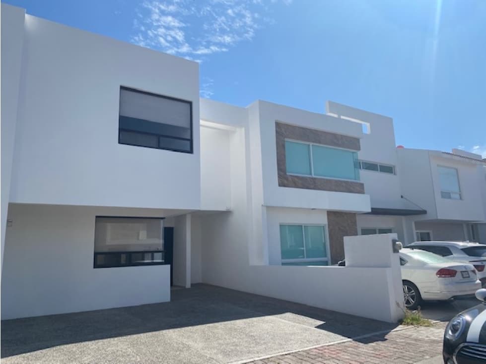 Se vende casa para estrenar en La Condesa Juriquilla - 1