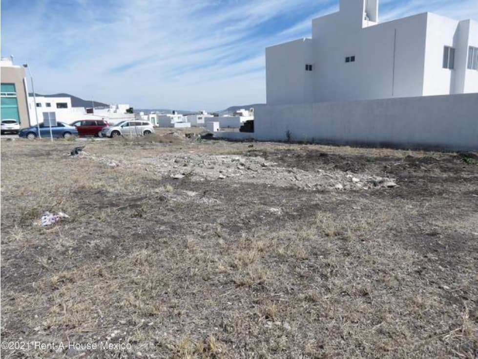 QH5 284  Terreno Residencial de 300m2 Juriquilla Querétaro - 1