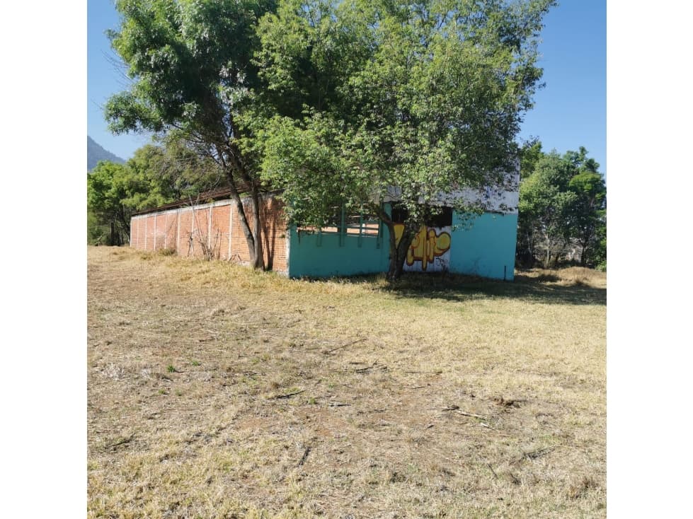 Se Renta Bodega Carretera Pátzcuaro, Morelia - 1