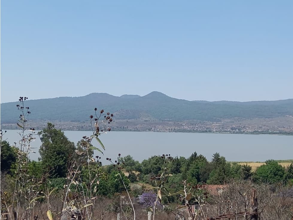 Terreno en Venta en Tzintzuntzan - 1