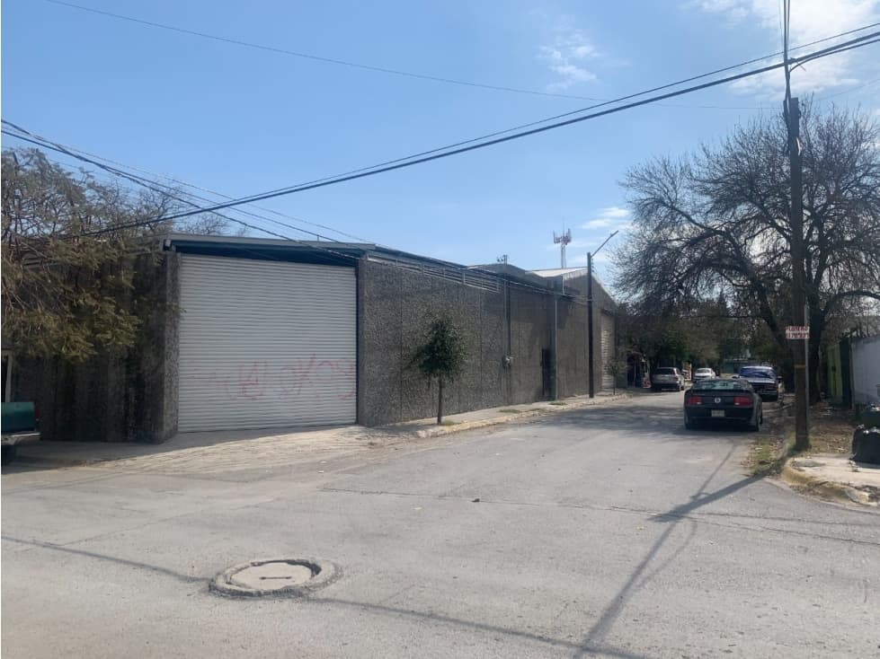 BODEGA EN VENTA EN LA COLONIA NIÑOS HEROES EN GUADALUPE EN NUEVO LEON - 1