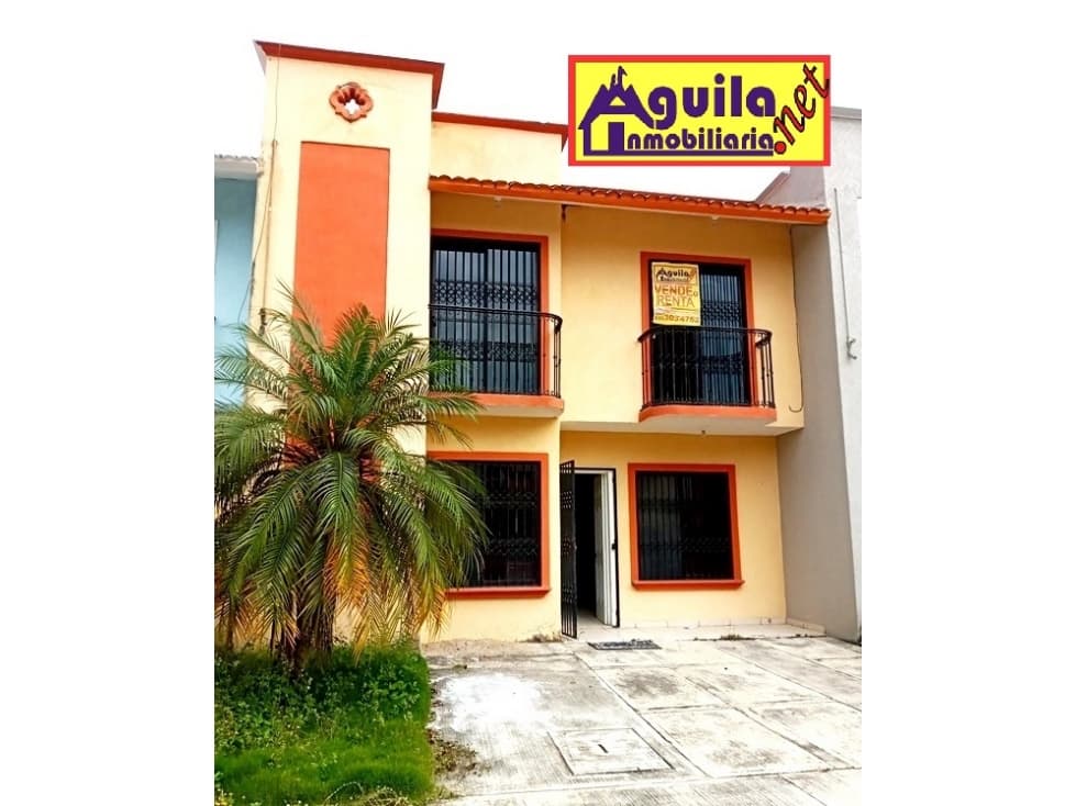 Clave: 586. águila VENDE casa.  Elegantes acabados en madera. - 1