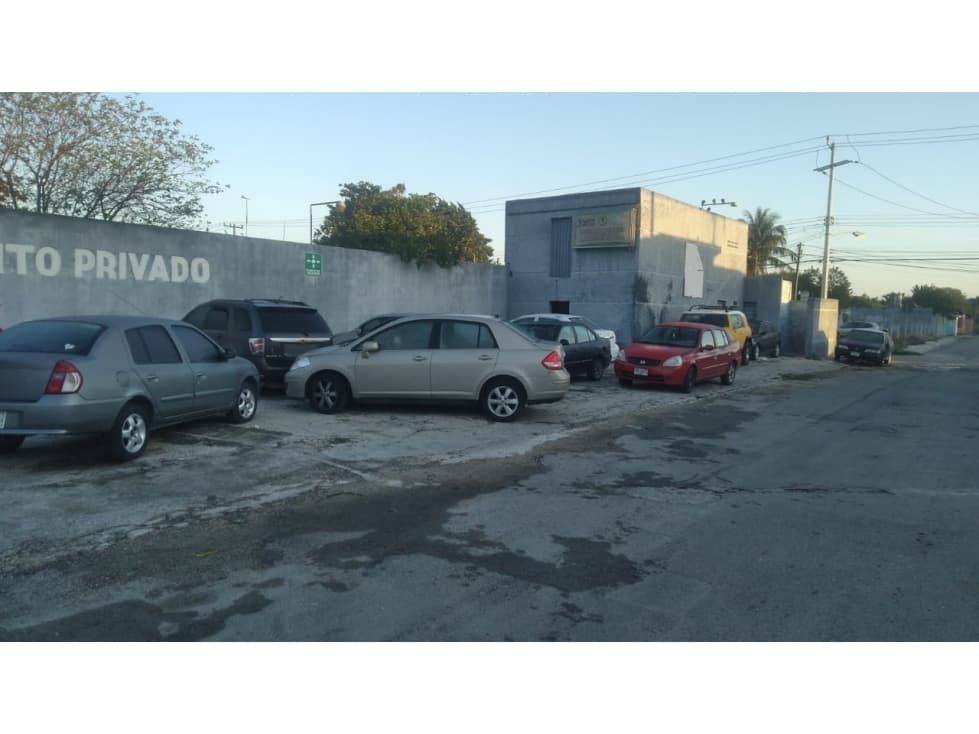 Local en Venta en Av. Canek - 1