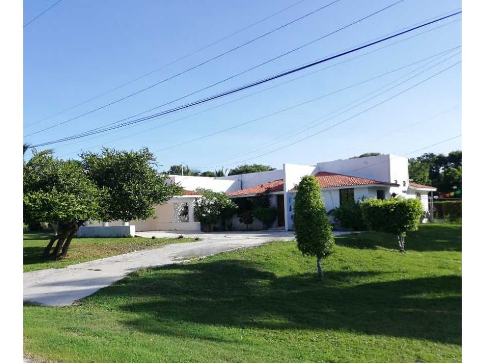 En renta : Casa con alberca en Privada Evergreen, CD. Del Carmen - 1