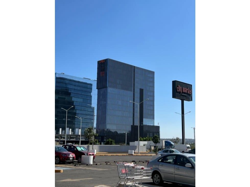 Torre Level Oficina en Renta - 1