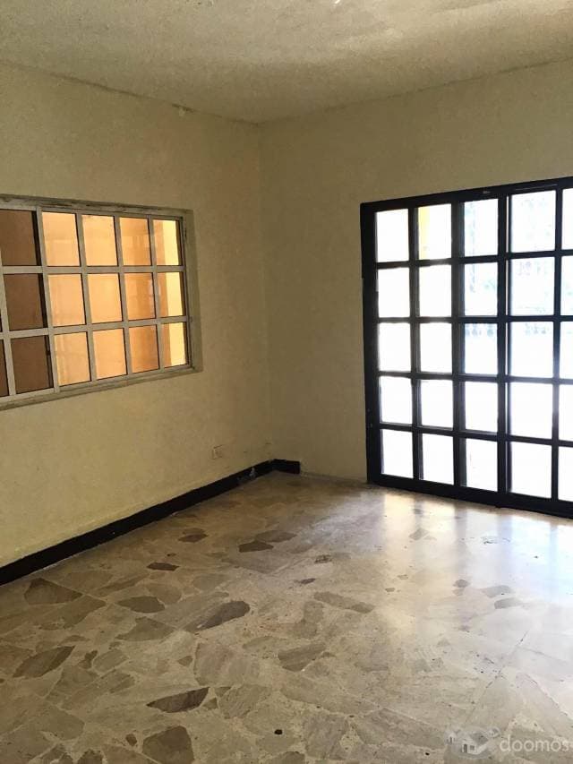 Casa en venta, col. Las Puentes, San Nicolás De los Garza Nuevo León. A media cuadra de Av. Diego Díaz de Berlanga y parque,  Av. Cordillera y Av. Santo Domingo. - 1