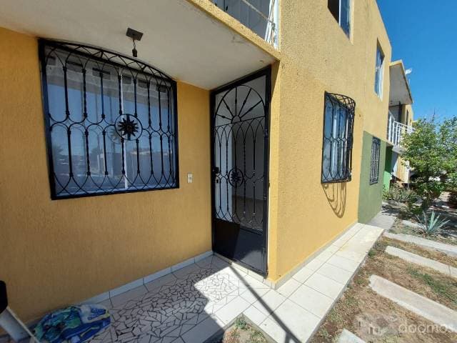 Se Vende Casa Dúplex planta baja Los Ruiseñores - 1