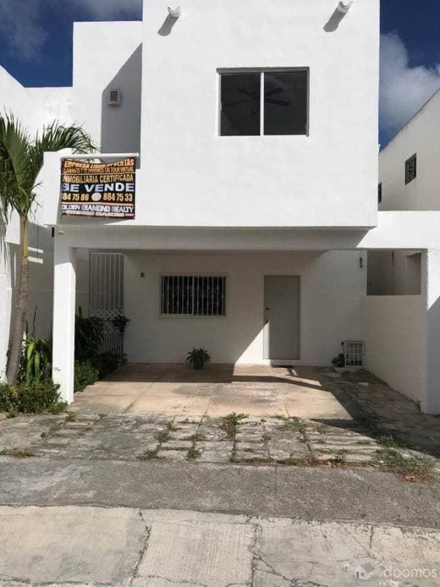 Casa Hermosa y segura en Residencial - 1