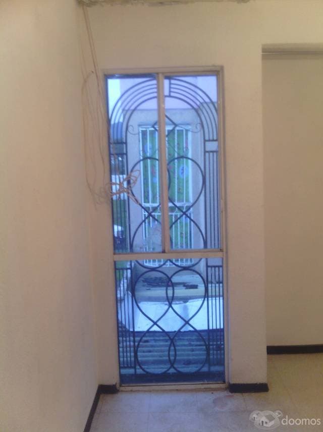 CASA SOLA DE DOS PLANTAS EN PRIVADA - 1