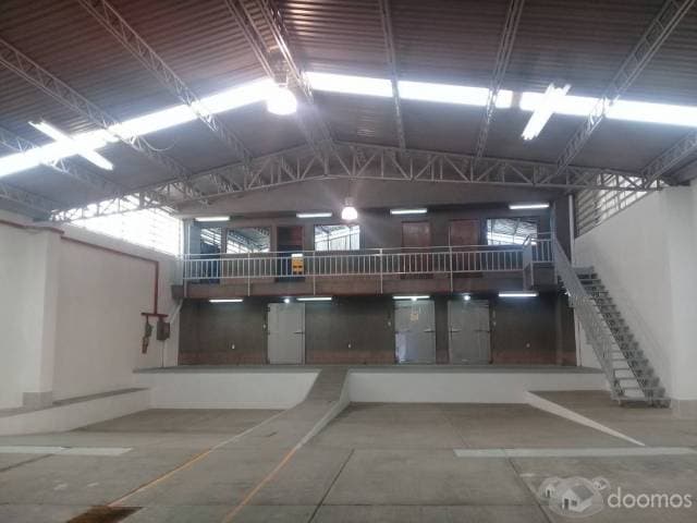 Bodega en venta con Camaras de Refrigeracion - 1