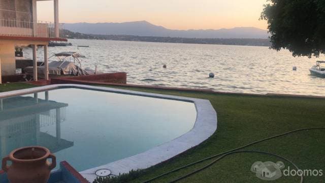 VENDO CASA EN LAGO DE TEQUESQUITENGO - 1