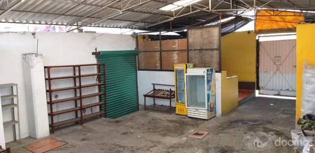 Renta de Bodega con Oficinas en Lazaro Cardenas - 1