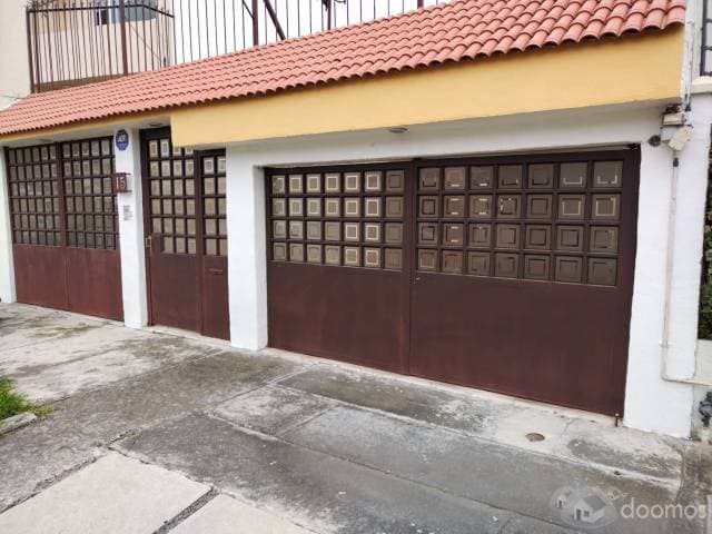 CASA EN VENTA CIUDAD. SATÉLITE CIRCUITO JURISTAS - 1
