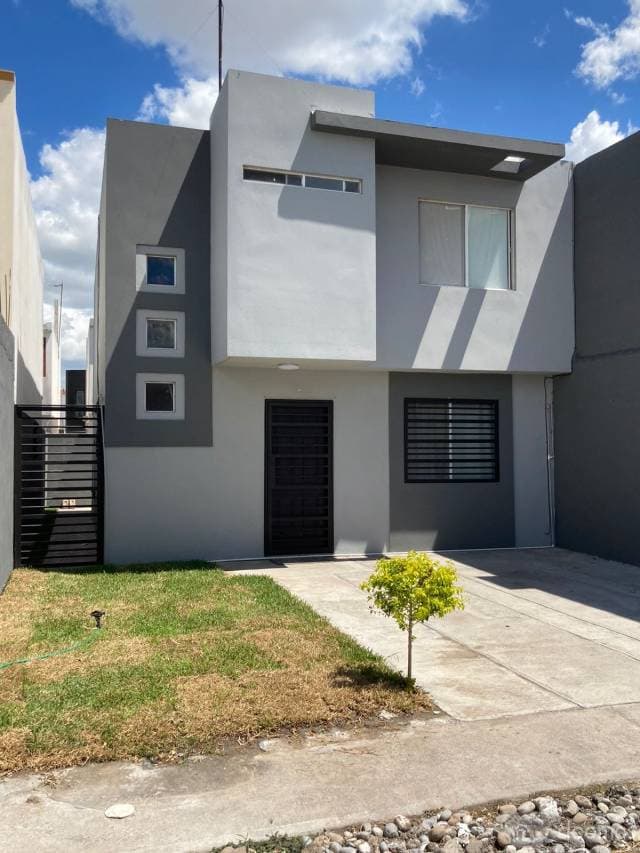 PRECIOSA Y LUJOSA RESIDENCIA EN FRACCIONAMIENTO PRIVADO - 1