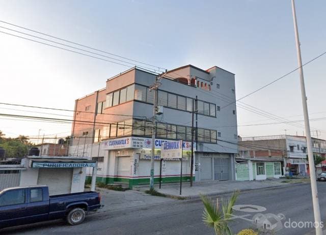 Edificio Comercial en Renta - 1