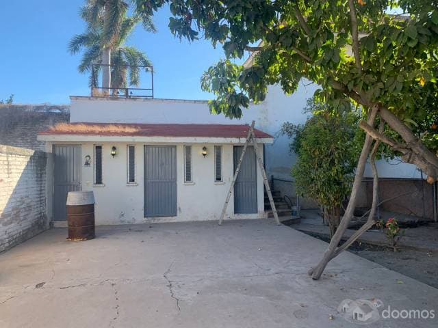 VENTA MANSION ANTIGUA, ALBERCA, 10 CUARTOS 10 BAÑOS - 1