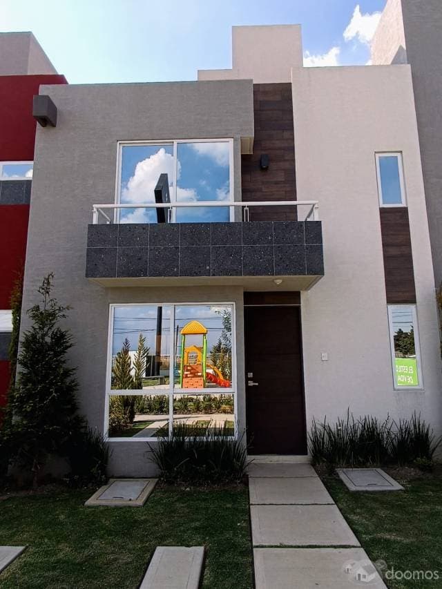 Casa en Residencial con alberca a 45 min. de Santa fe en Toluca - 1