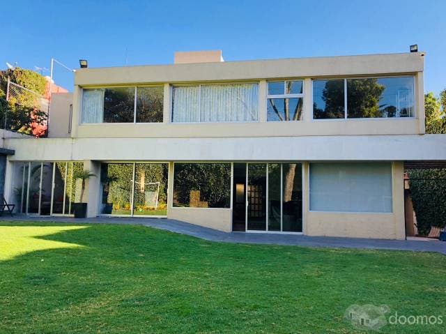 Hermosa Casa en Venta - 1