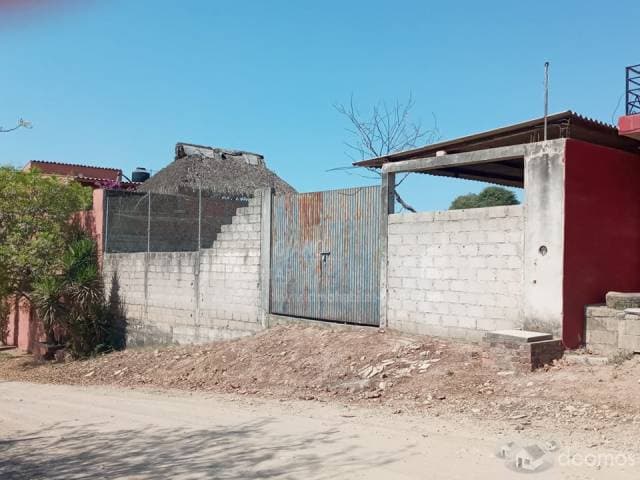 RENTO TERRENO 600M2 CON UNA TECHUMBRE APTO PARA TALLERES O BODEGA. EN PUERTO VALLARTA - 1