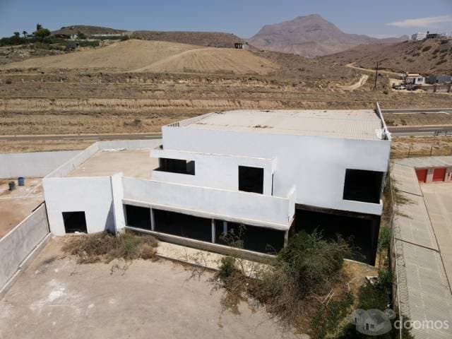 Venta de Edificio con Terreno en Baja del Mar, Rosarito, 1229m2 - 1