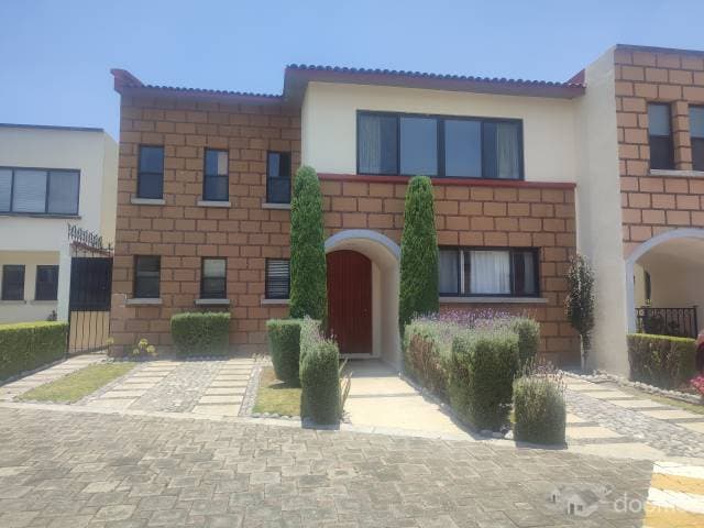 CASA EN RENTA EN PRIVADA, CON SALON DE USOS MULTIPLES, METEPEC, ESTADO DE MEXICO - 1