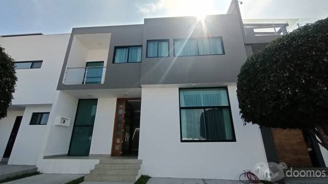 Casa en Venta en Real del Bosque - 1
