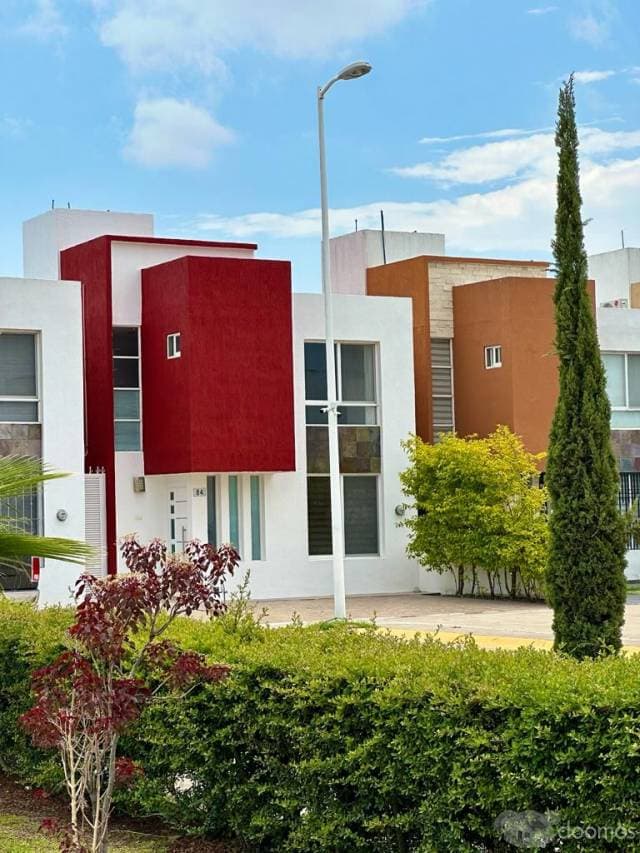 Casa venta en Residencial Pontevedra, Tlajomulco - 1