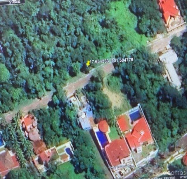 Terreno en Venta 593.78 m2 Ixtapa Residencial Campo de Golf  T517 - 1