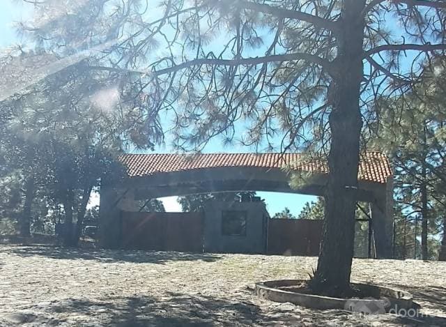 Terreno en Venta - Fraccionamiento Real de los Encinos, Tapalpa, Jalisco - 1