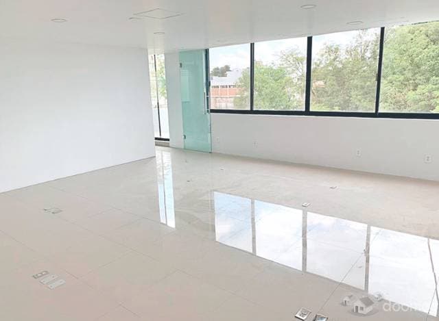 Oficina en renta – Av. Justo Sierra. - 1