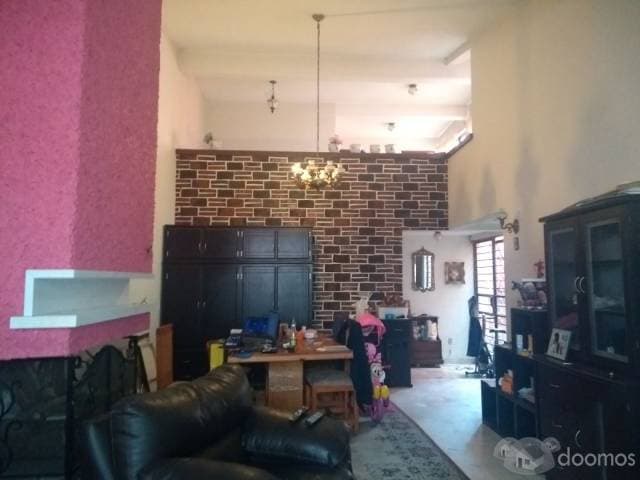 Casa Para Remodelar en una de las mejores colonias al Sur de la CDMX - 1
