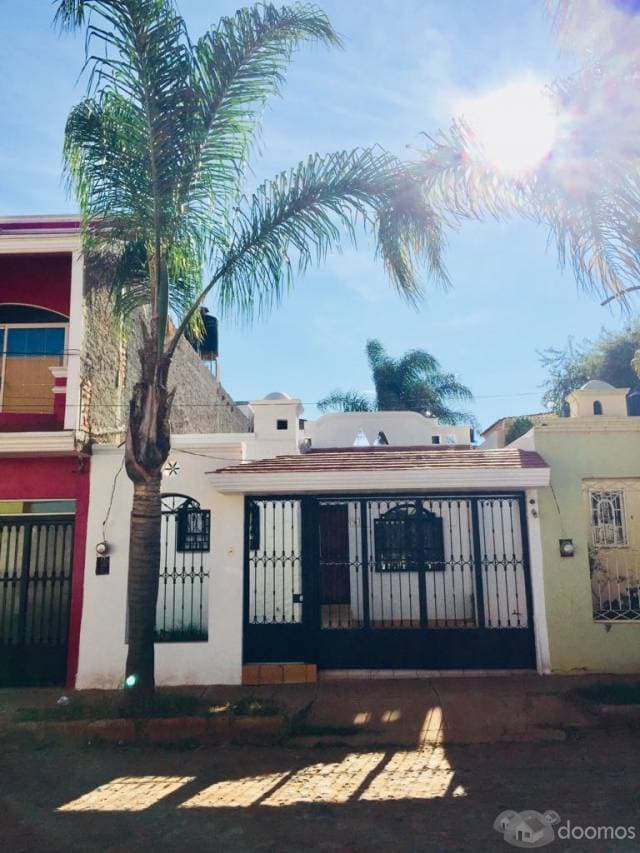 Casa en venta en Arandas Jalisco, COL. Las Americas cerca de Tienda Aurrera - 1