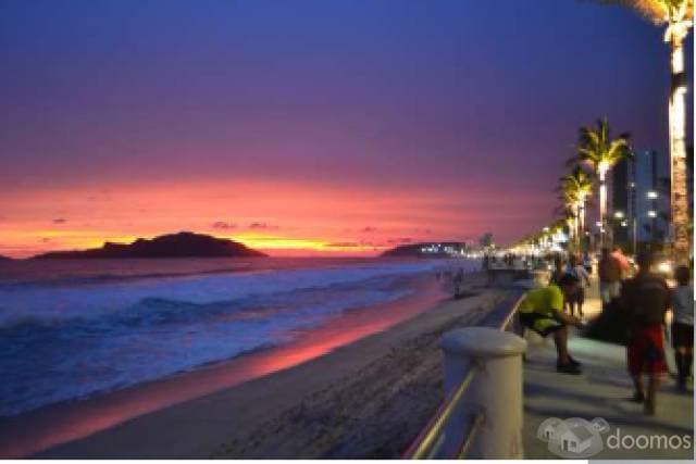 Departamento frente al mar en venta -Torre 11-, Malecón de Mazatlán, Sinaloa. - 1