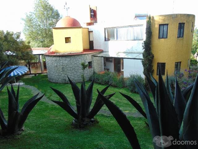 PRECIOSA CASA DE CAMPO CON TODAS LAS COMODIDADES A 20 MINUTOS DE LOMAS VERDES - 1